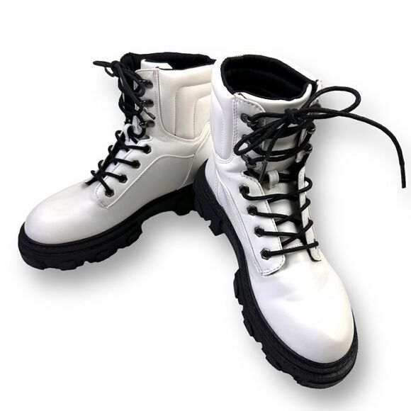 Yoki Shoes - Yoki white combat boots size 10
